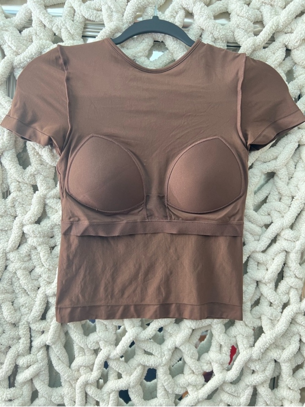 SKIMS SOFT SMOOTHING (G20) SEAMLESS T-SHIRT MOLDED CUP NWT - COCOA MEDIUM - Picture 2 of 3